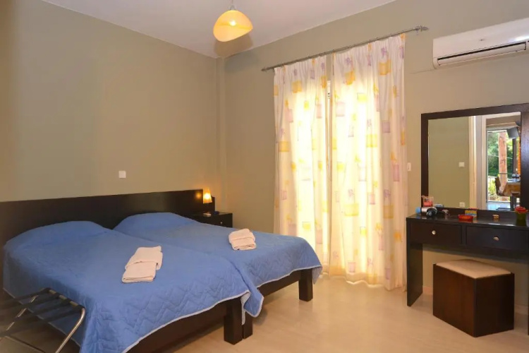 Alexandra Apartment