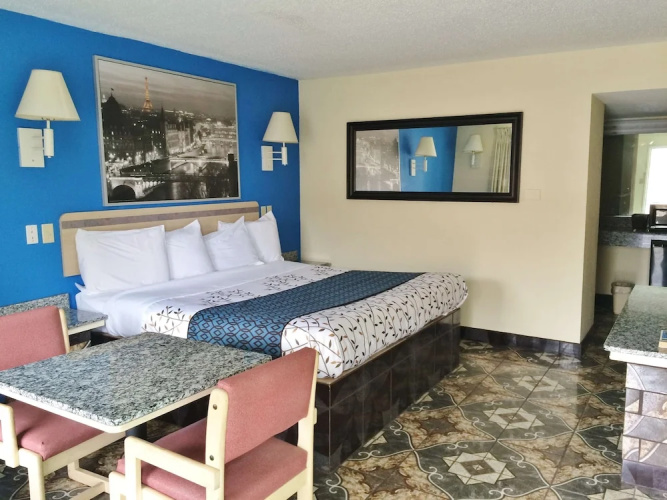 Americas Best Value Inn - Beaumont / I-10