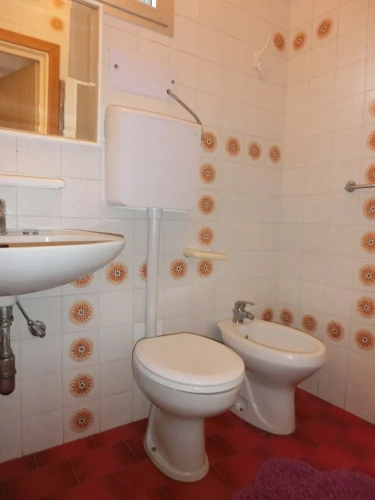 2 Bedrooms Apartment with garden view