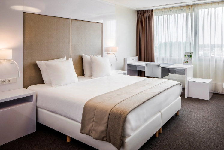Holiday Inn Eindhoven Centre by IHG