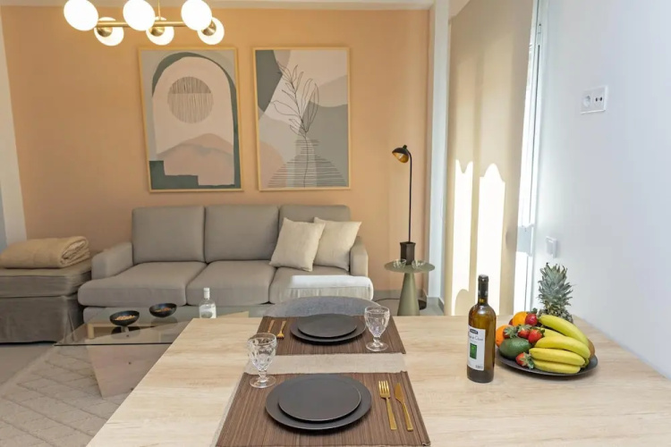 Urban Apartment In Egaleo