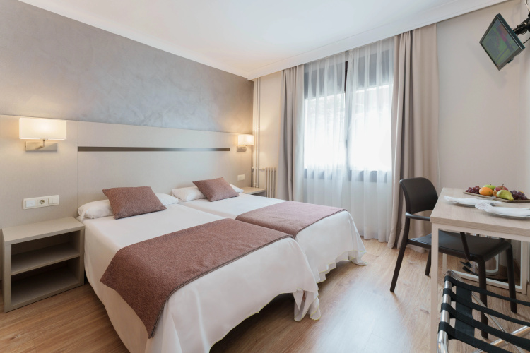 Hotel & Aparthotel Cosmos