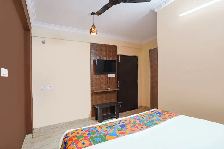 Fabhotel Tanish Stay Inn