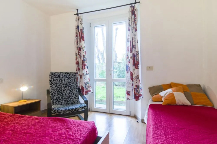 Nelson Mandela Forum Flat