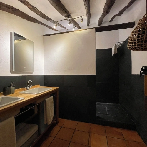 Deluxe Quadruple Suite