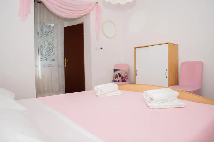 Apartman Mira i Denis