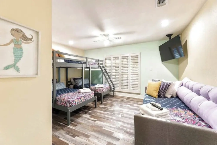 Guest rooms