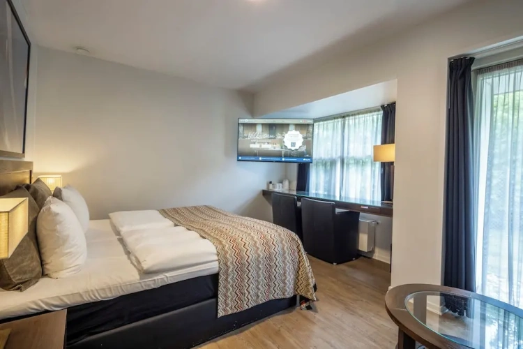 Comfort room