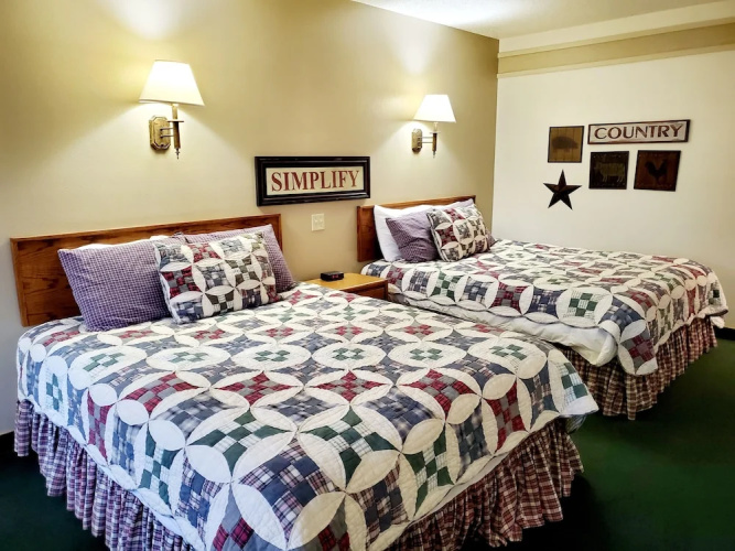 Covered Wagon Motel