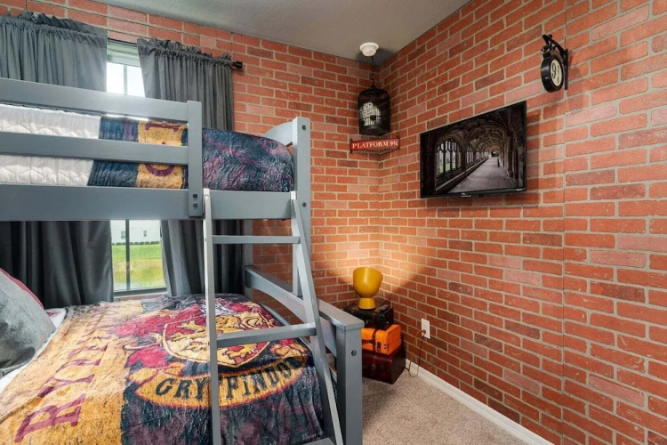 Resort Retreat Home W Bbq Grill & Game Room - Davenport