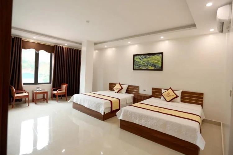 Standard Triple room