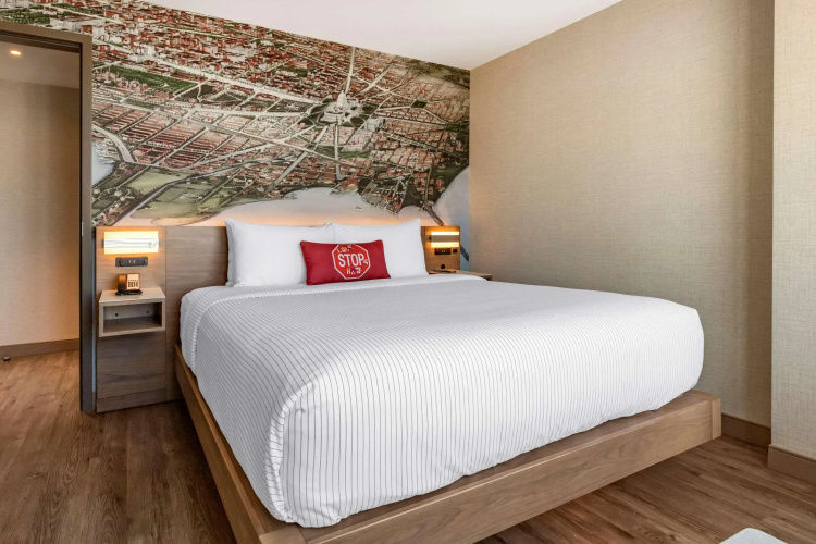 Cambria Hotel Washington D.C. Navy Yard Riverfront