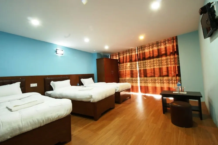 Deluxe Triple room