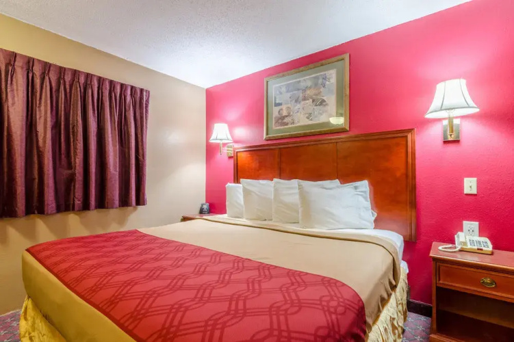 Mitchell Inn and Suites