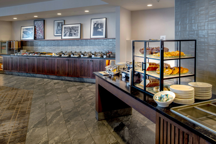 St. Louis Airport Hilton photo 12
