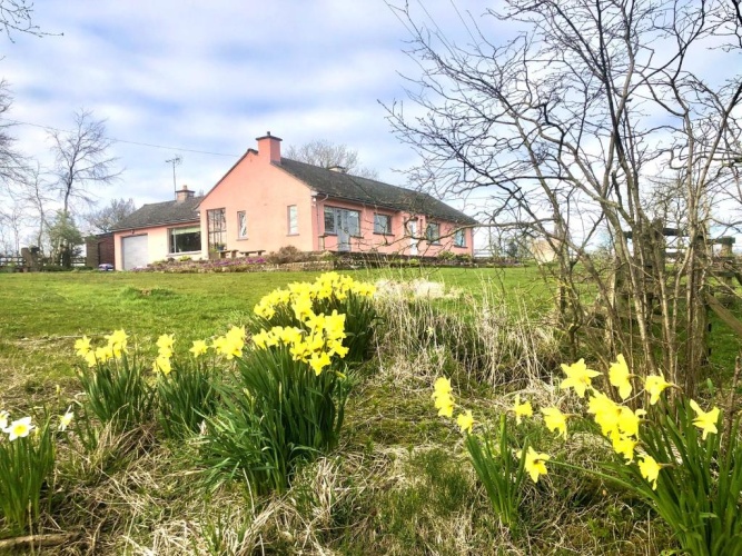 2 Bedrooms Cottage