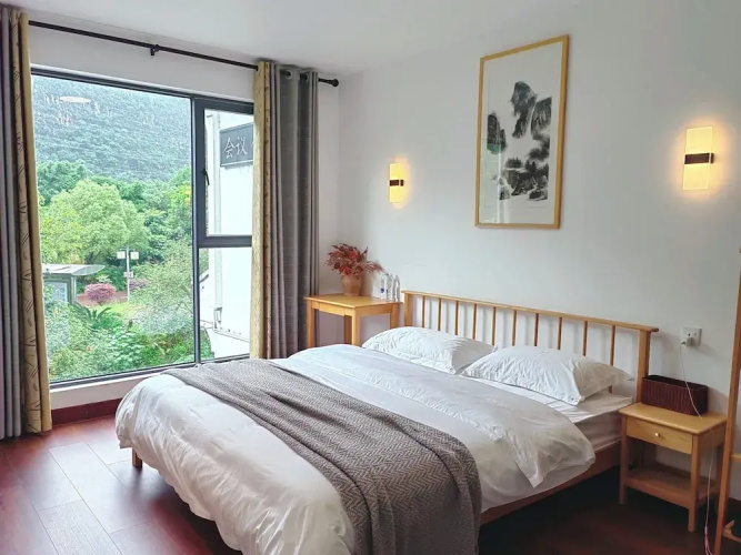 Castle peak yard Inn Guilin