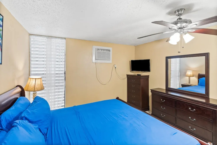 One Nice Caribbean View 1 Bedroom Condo by RedAwning