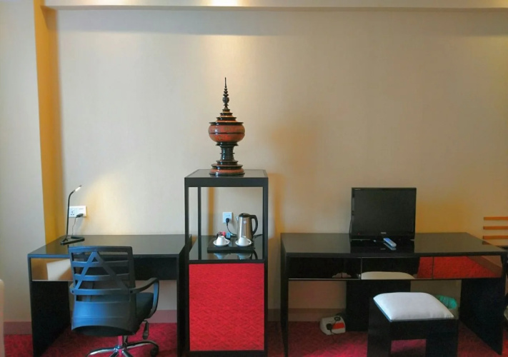 Central Hotel
