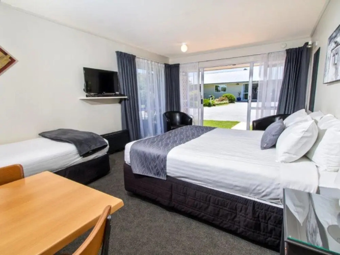 Lake Dunstan Motel
