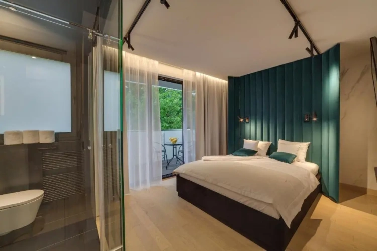 Deluxe Double room with balcony
