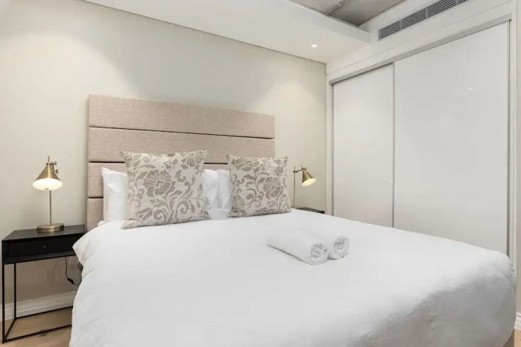 Docklands 409