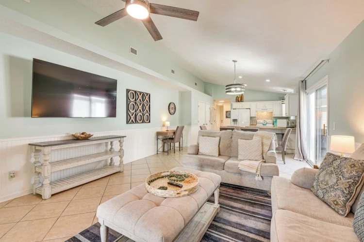 3 Bedrooms Cottage