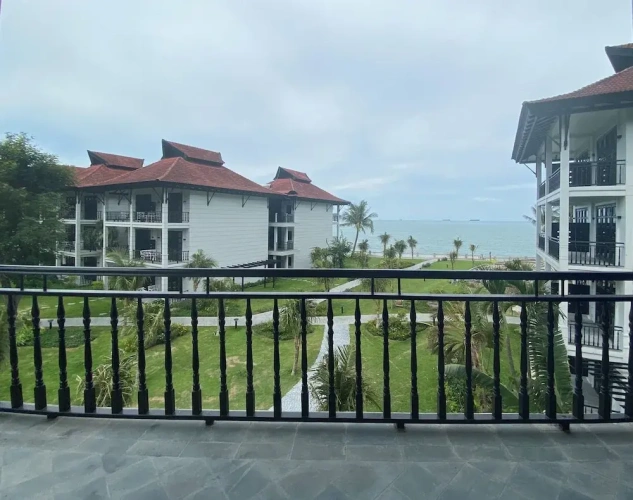 Premier Double room with balcony and with ocean view