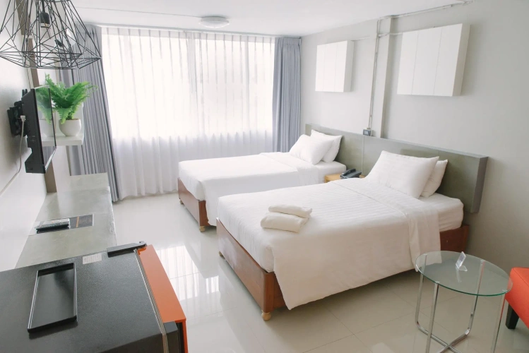 Standard Twin room