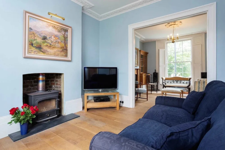 Islington Charm
