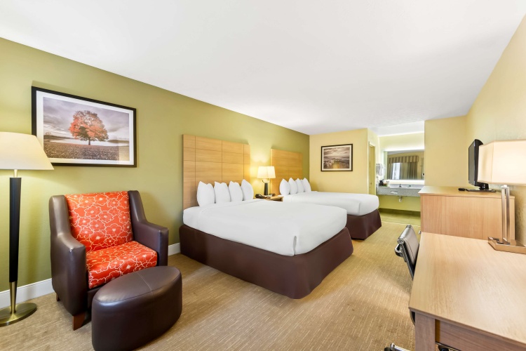 Standard Quadruple room