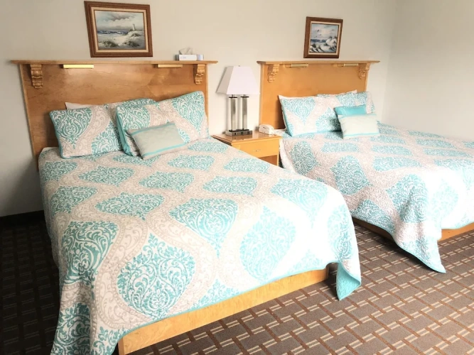 Standard Quadruple room with courtyard view