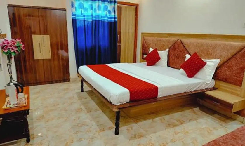 Fabhotel Elegance