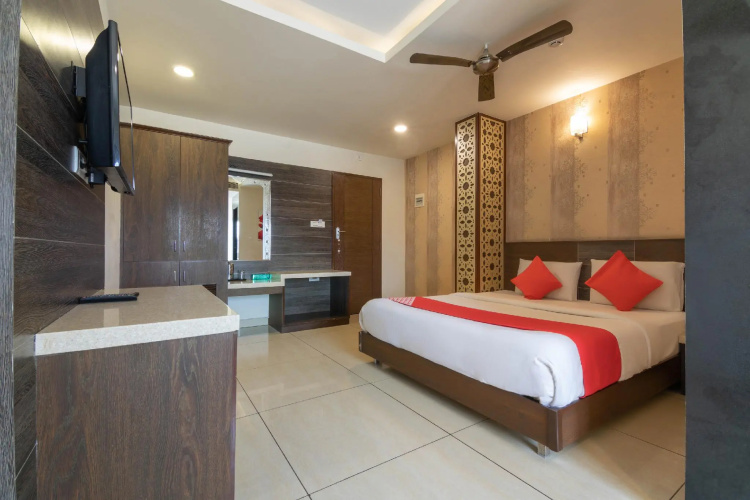 OYO 2605 Adyar Ananda Bhavan Hotel