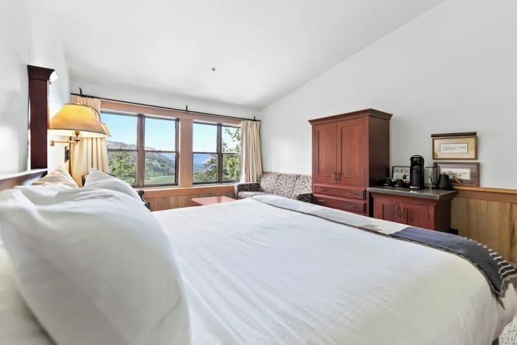 Deluxe Double room with view