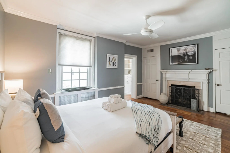 337 South 6th Street