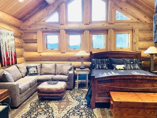 Mounticello Log Cabin - 4 Br Home