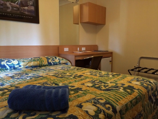 Townhouse Motel