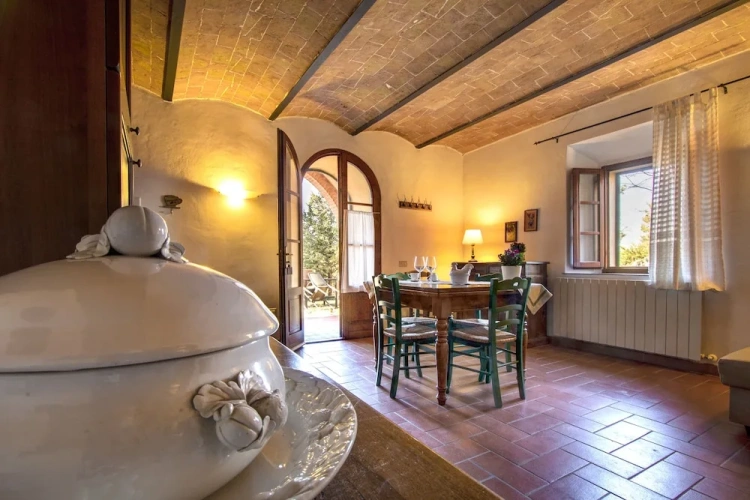 1 Bedroom Classic Apartment with land view