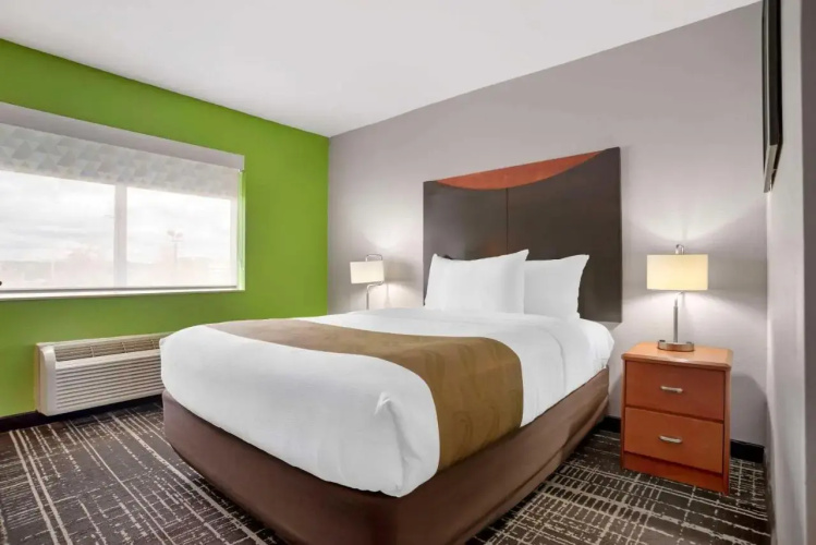 Quality Inn & Suites Birmingham