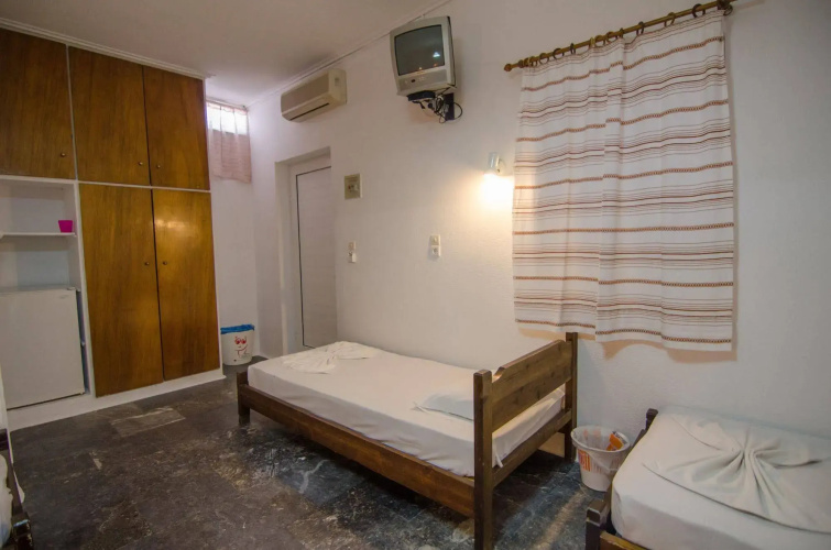 George & Irene Hotel