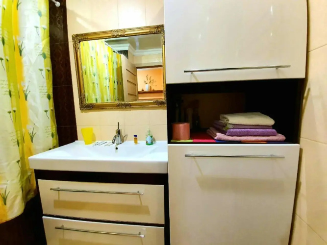 Apartment Ushakova 16