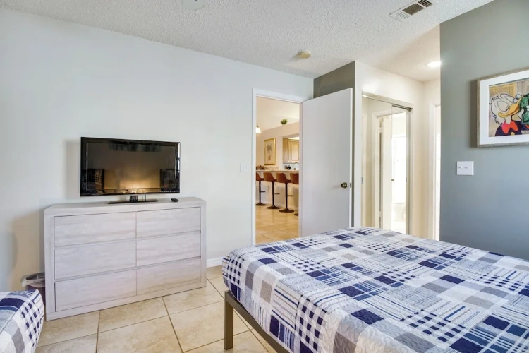 2 Bedrooms Cottage