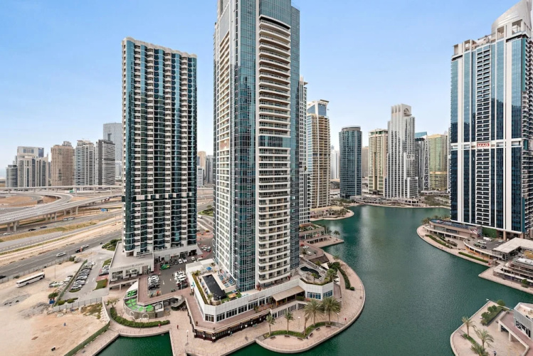 Icon 1 - 1702 2BR in Dubai
