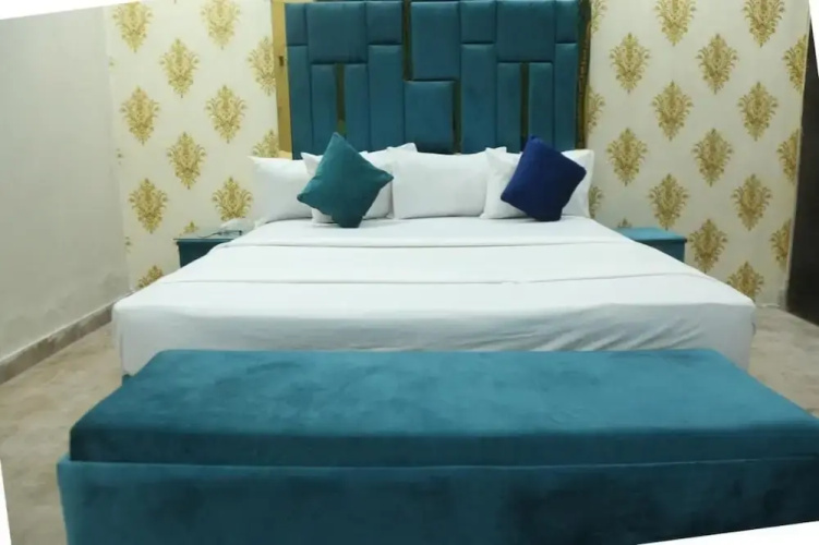 Hotel De Smart Multan