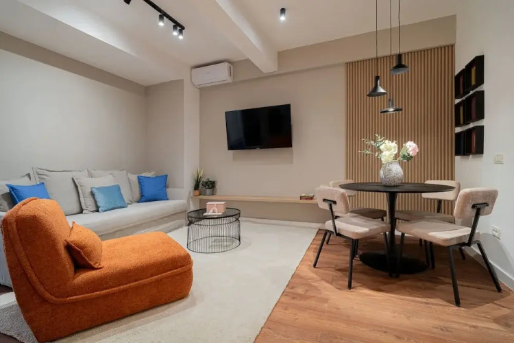 Modern Spacious 2BR Steps to Cismigiu Gardens