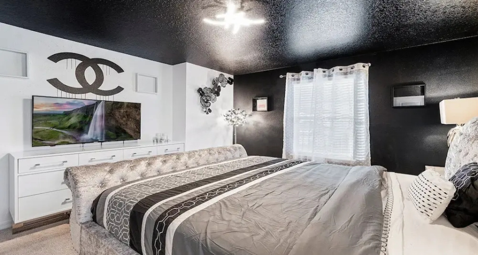 Spacious Home With Disney Fireworks Views