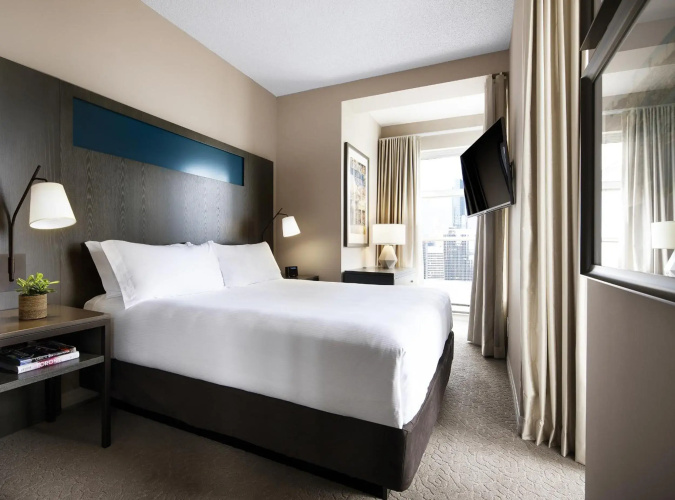 One King West Hotel & Residence