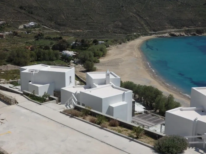 3 Bedrooms Villa