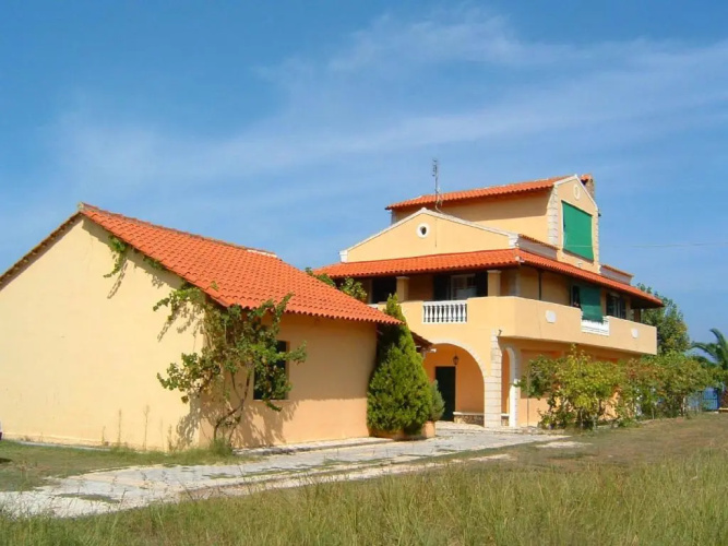 Aristidis Apartm. 2